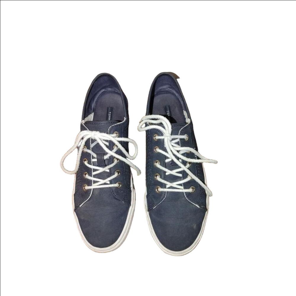 Tommy Hilfiger shoes size 8